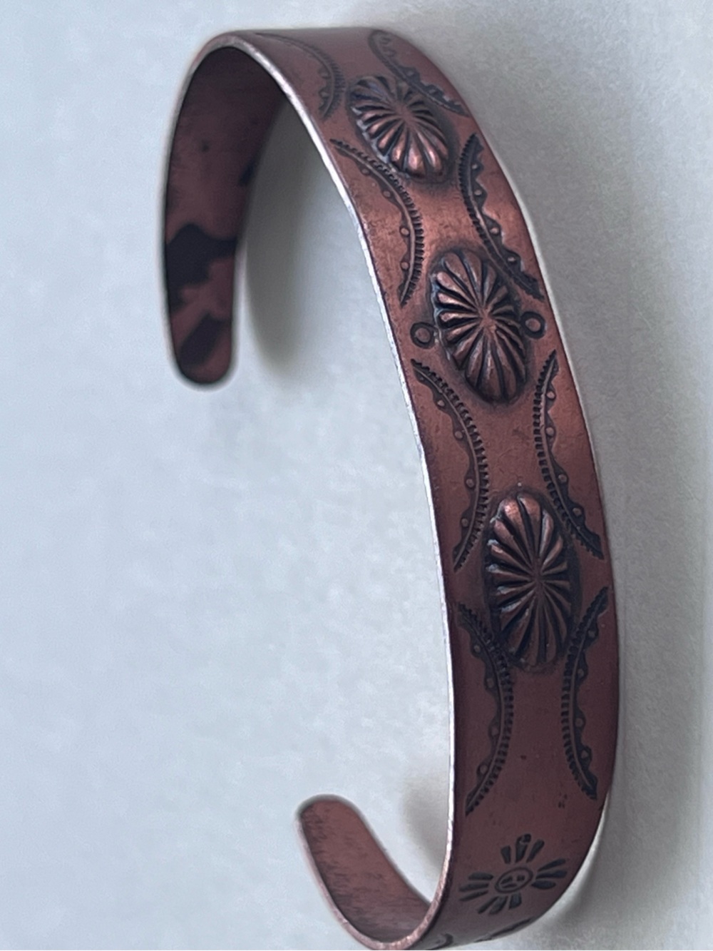 BELL COPPER solid cuff vintage band puffy conch tribal pattern bracelet souvenir
